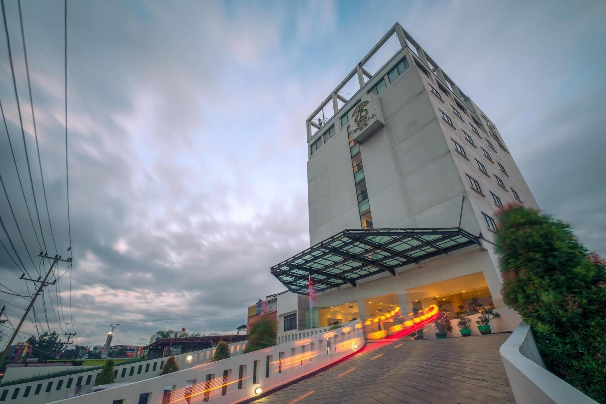 Sintesa Peninsula Hotel Palembang Exteriér fotografie